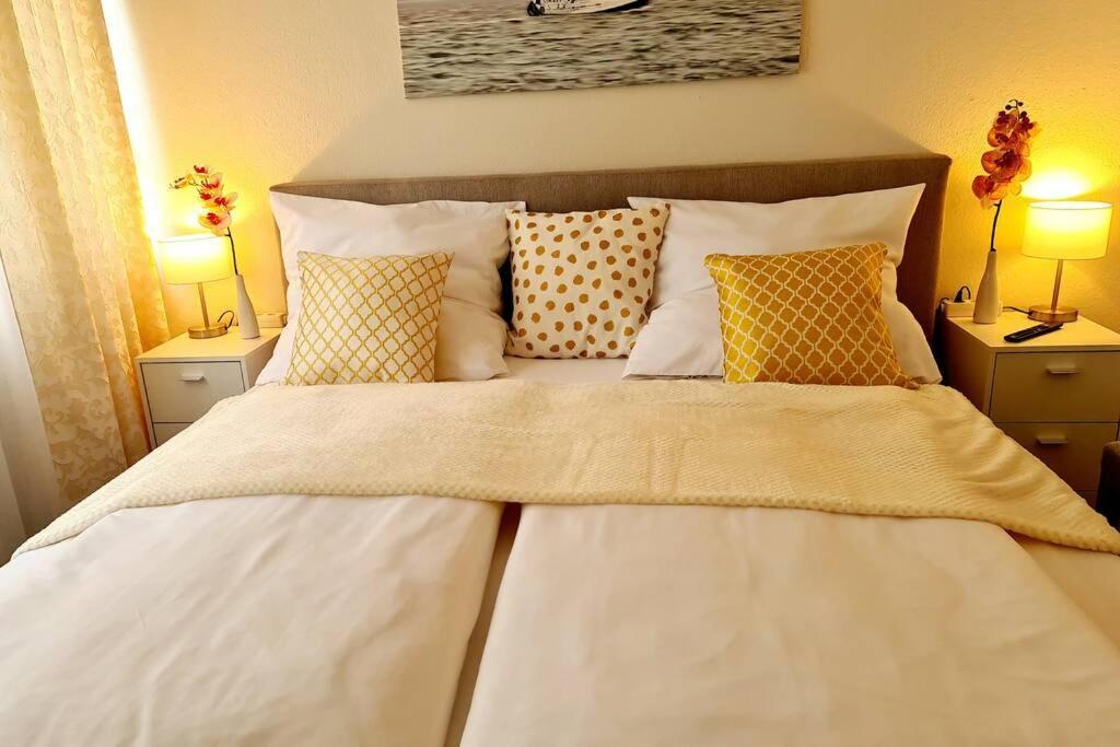 Rivulet 2 Bedroom Apartment Баден-Баден Екстериор снимка