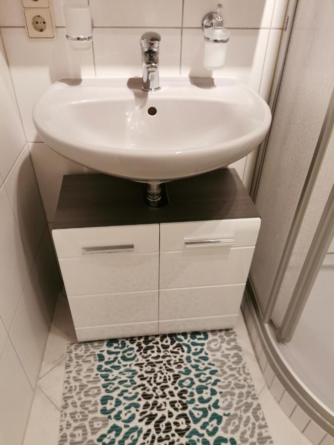 Rivulet 2 Bedroom Apartment Баден-Баден Екстериор снимка